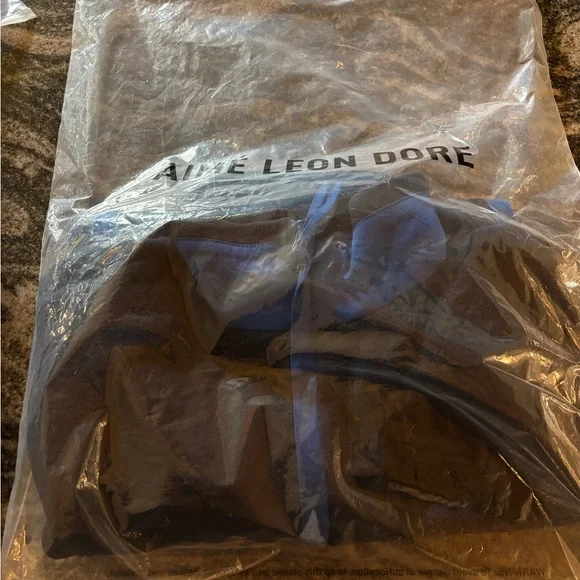 Aime Leon dore unisphere fleece size medium navy NWT